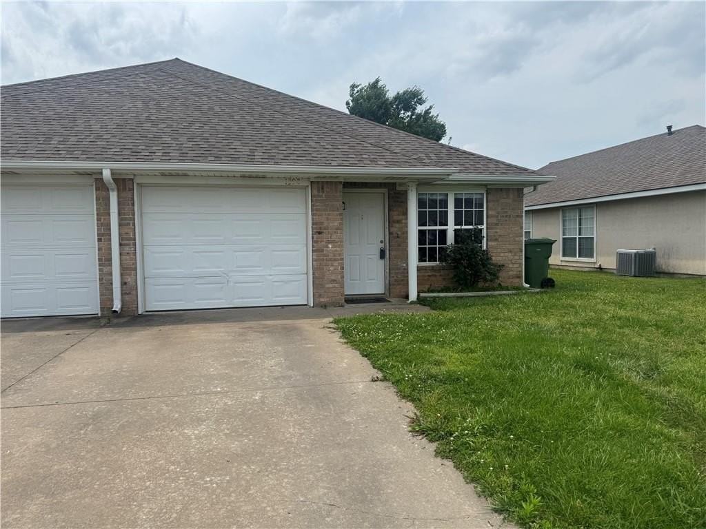 1302 N 22nd St - Photo 2 of 17