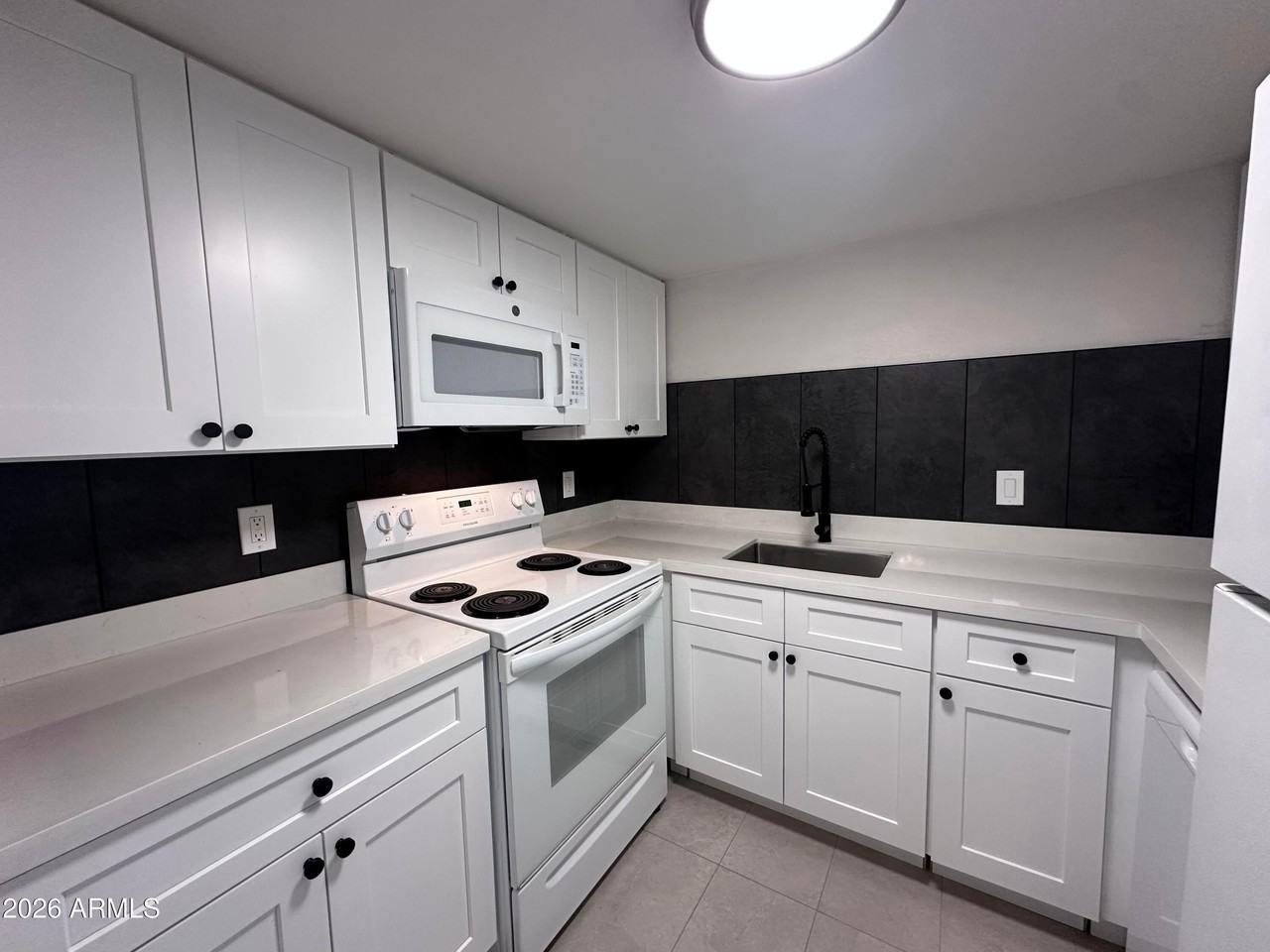 2690 N 43rd Ave Apt C #C - Photo 6 of 21