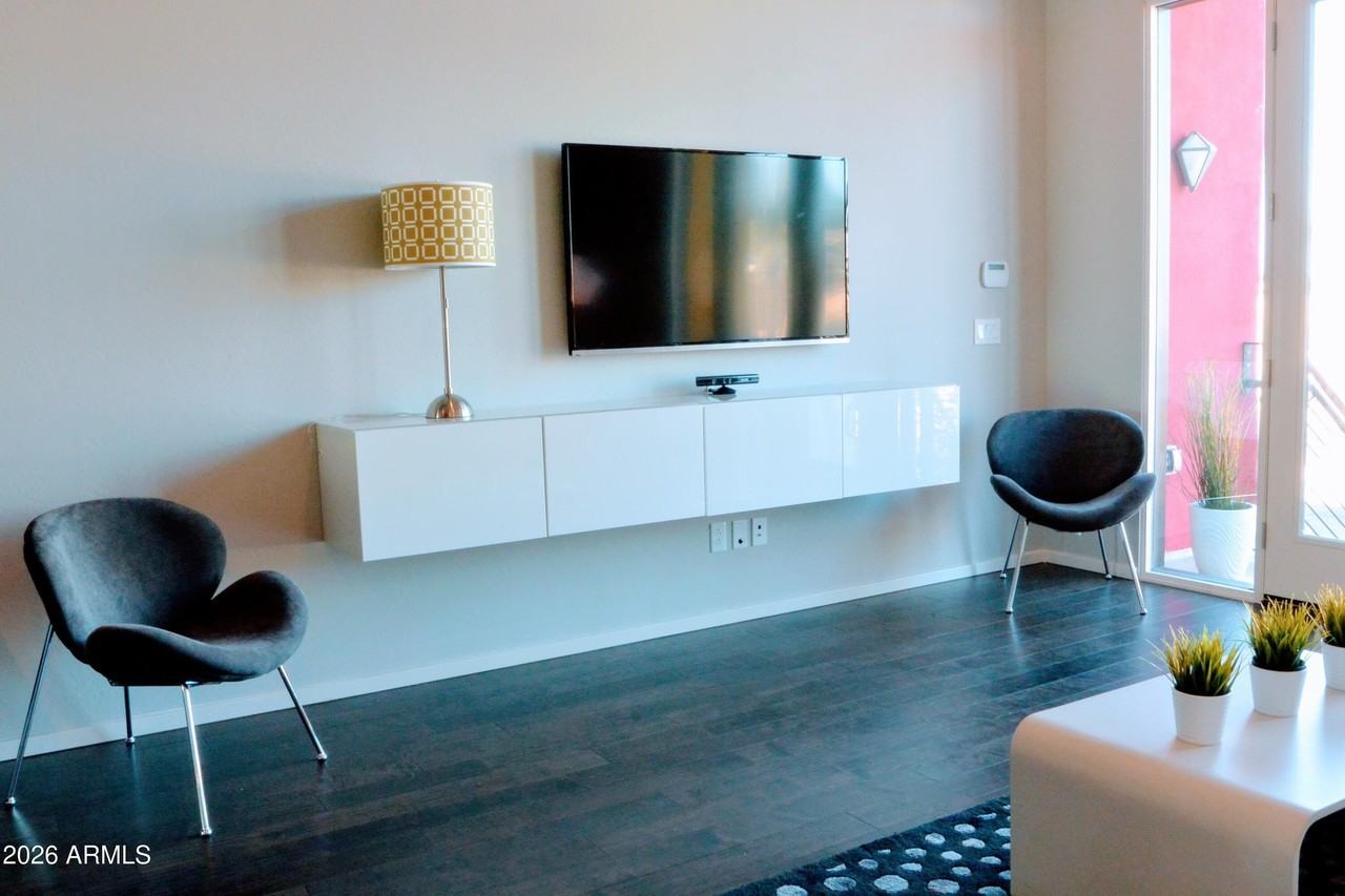 516 E Ames Pl - Photo 7 of 23