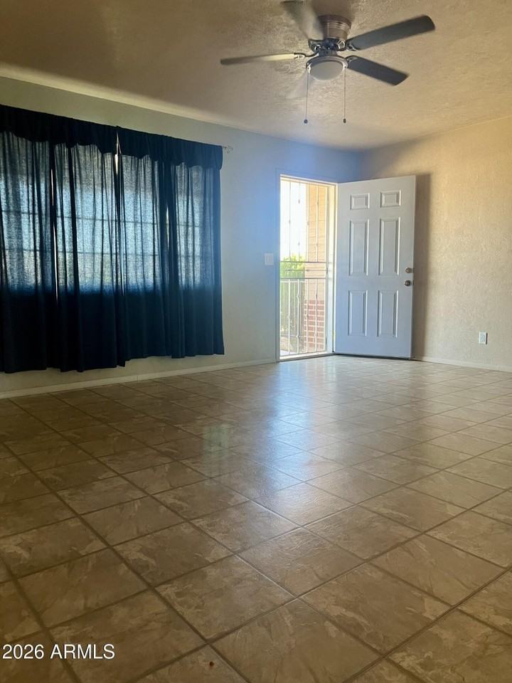 2315 W Butler Dr - Photo 2 of 13