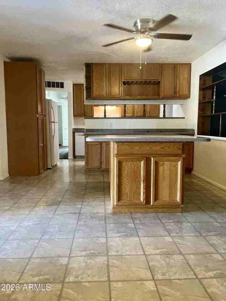 2315 W Butler Dr - Photo 3 of 13