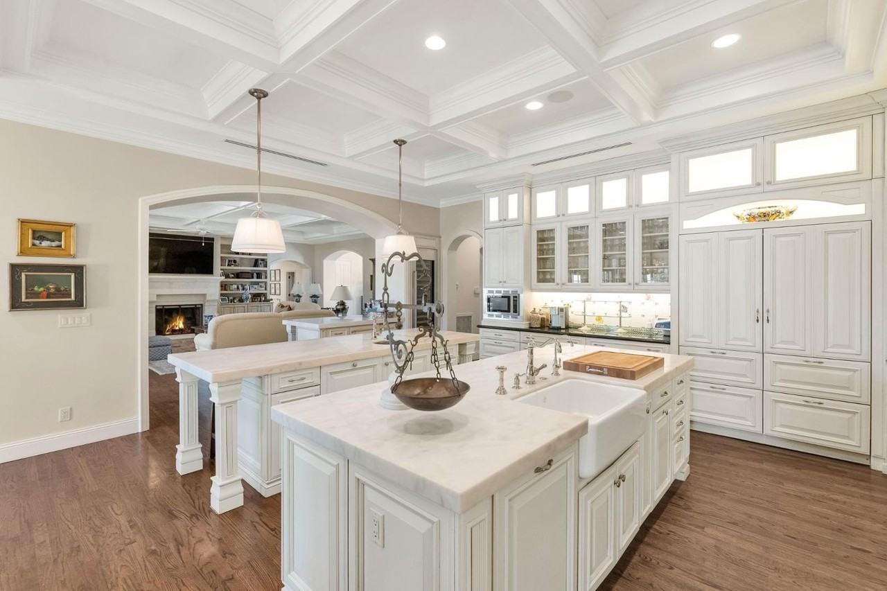 6248 E Montecito Ave - Photo 4 of 46