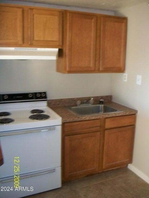 1038 E El Caminito Dr Apt 3 - Photo 2 of 7