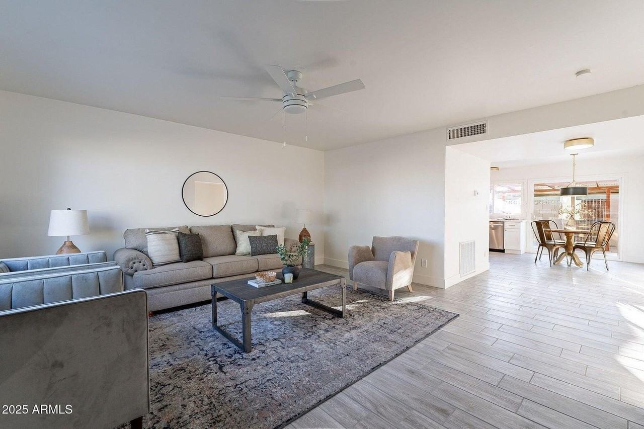 4731 N 26th Ln - Photo 7 of 29