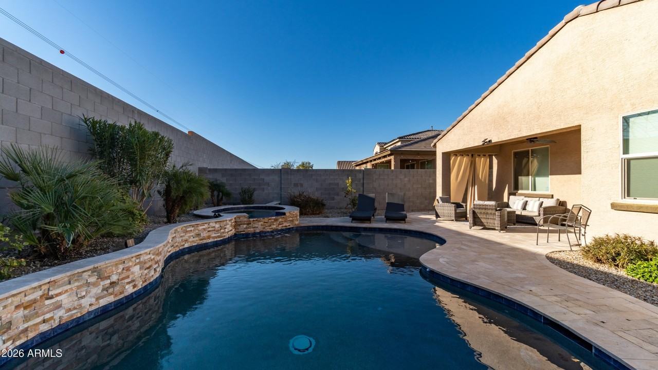 10793 S 174th Ave - Photo 2 of 20