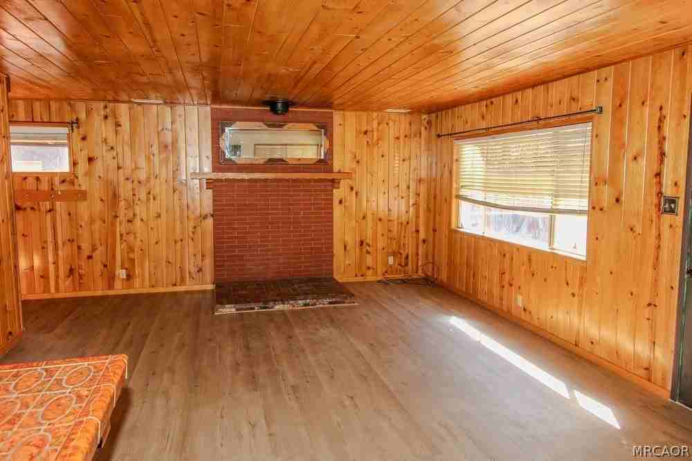 417 W Sherwood Blvd - Photo 2 of 20