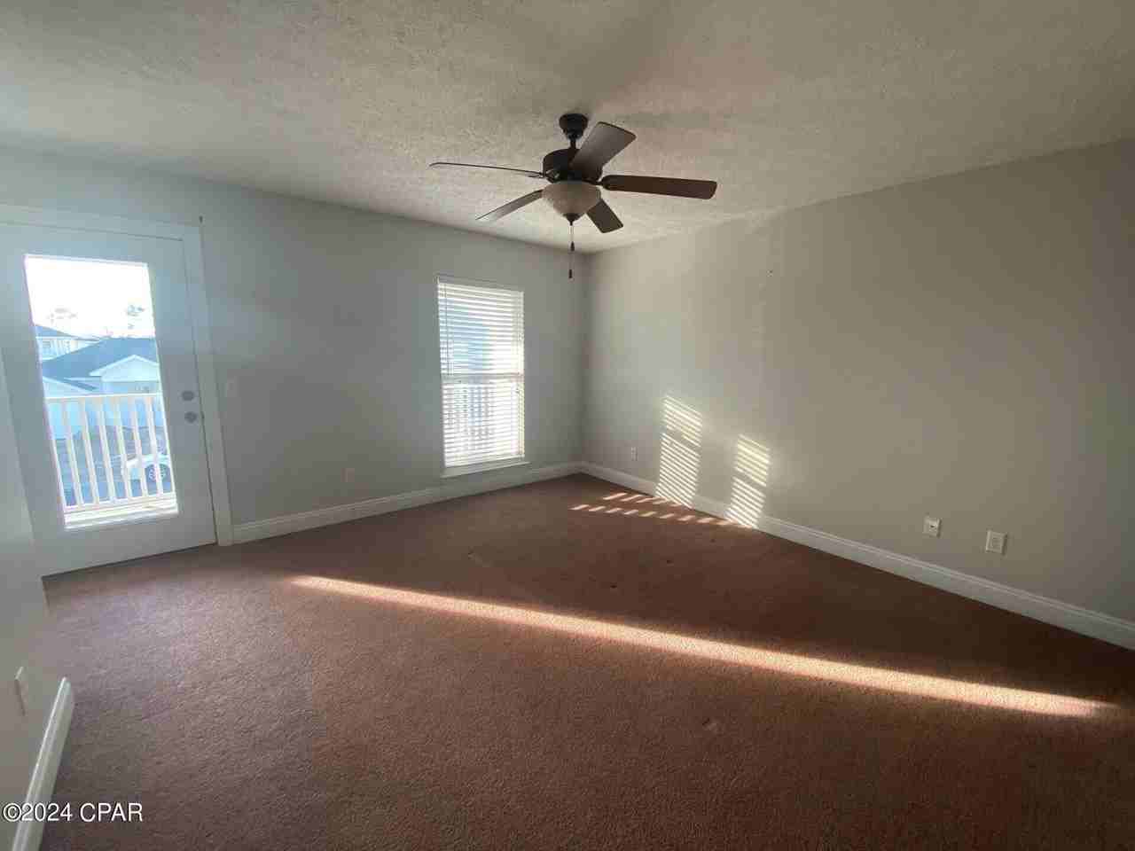 2646 Avondale Ct - Photo 4 of 11