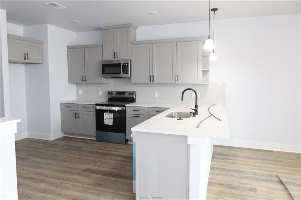 2160 Big River St - Photo 4 of 15