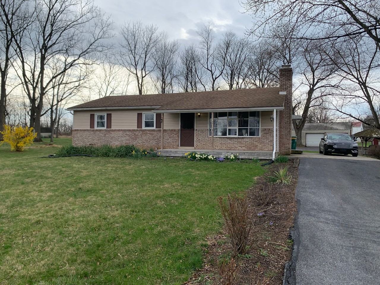 2110 Sand Hill Rd - Photo 2 of 13