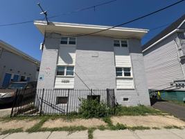 featured image of 1239 Washington Ave