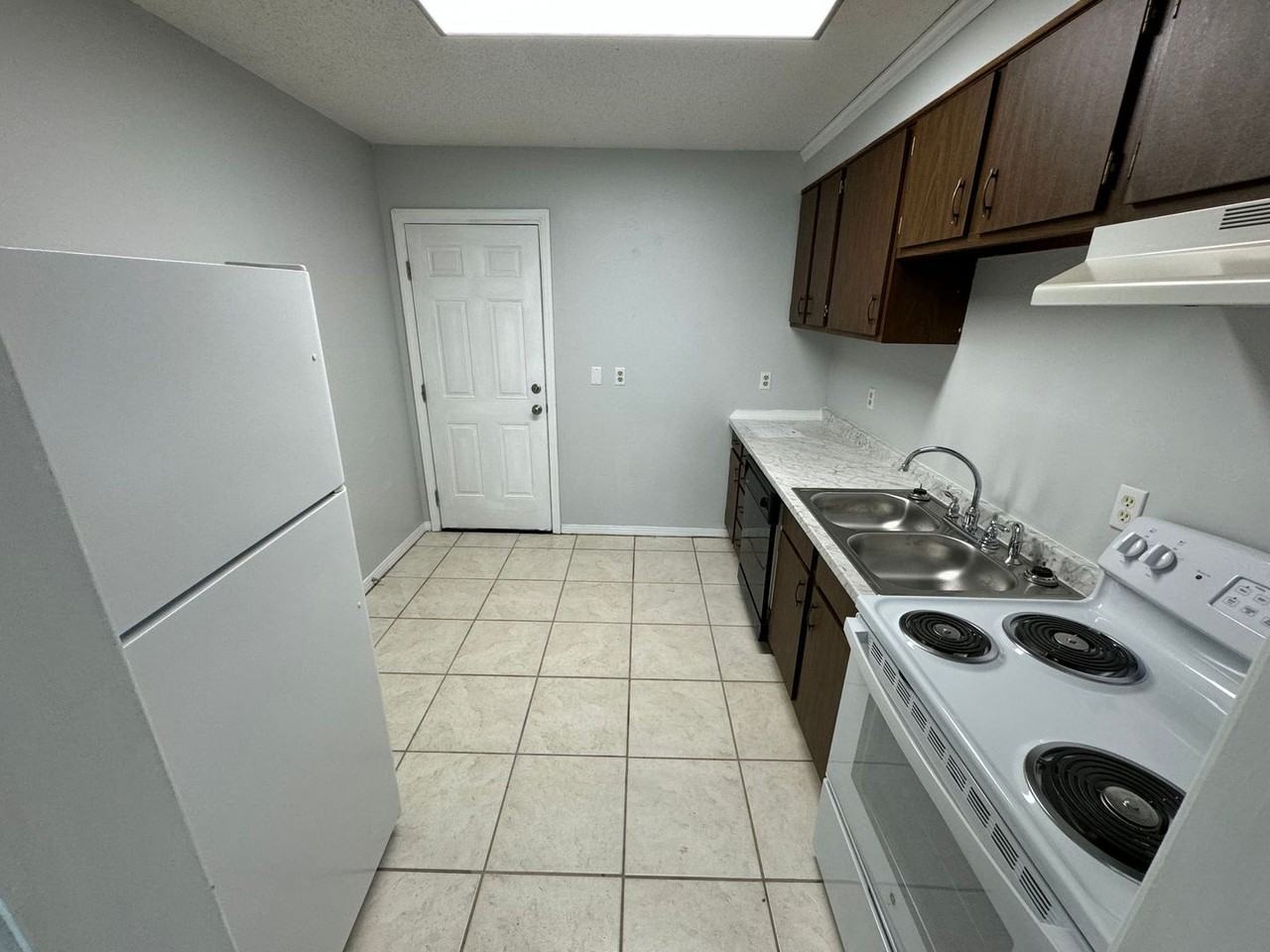 407 Schubert Dr #A - Photo 5 of 12