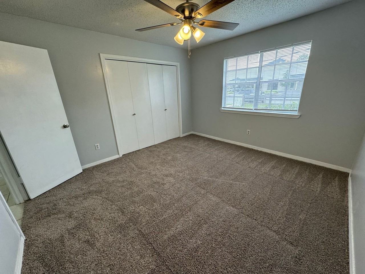 407 Schubert Dr #A - Photo 7 of 12