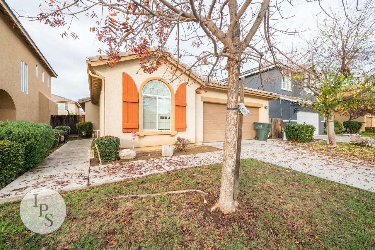 7202 E Cortland Ave - Photo 2 of 23