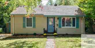 621 W Hodge Ave - Photo 1 of 1