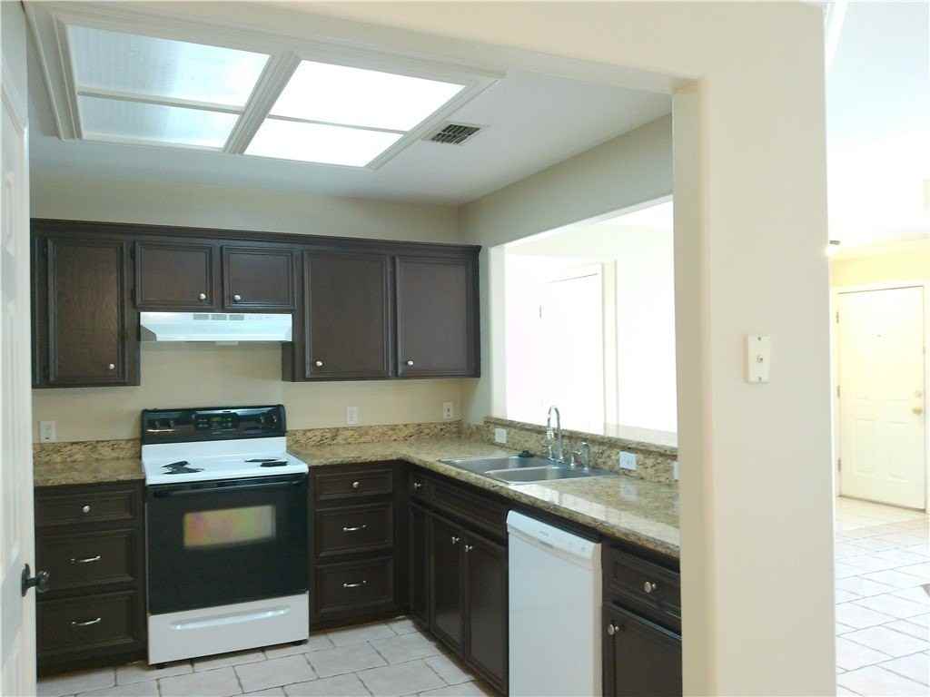 610 Kaipo Dr - Photo 4 of 15