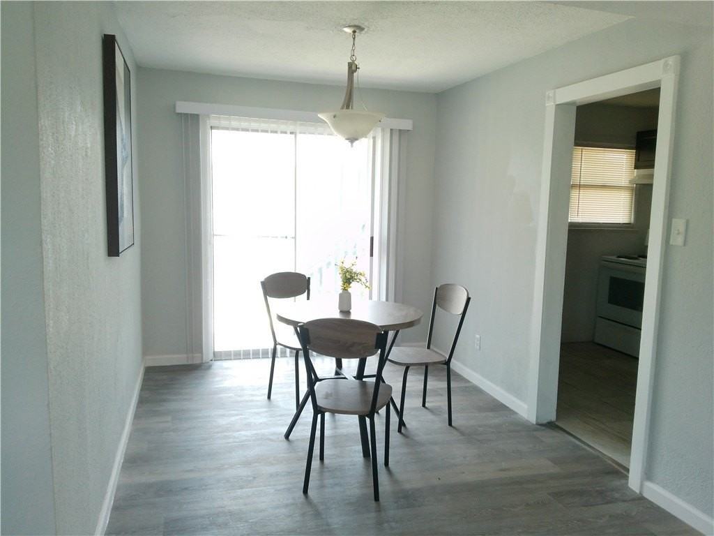 829 Indiana Ave Apt 2 - Photo 7 of 12