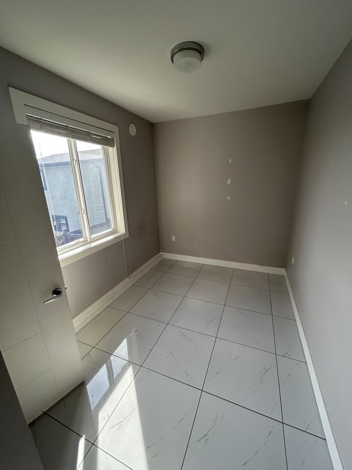 968 Stewart Avenue - Photo 2 of 10