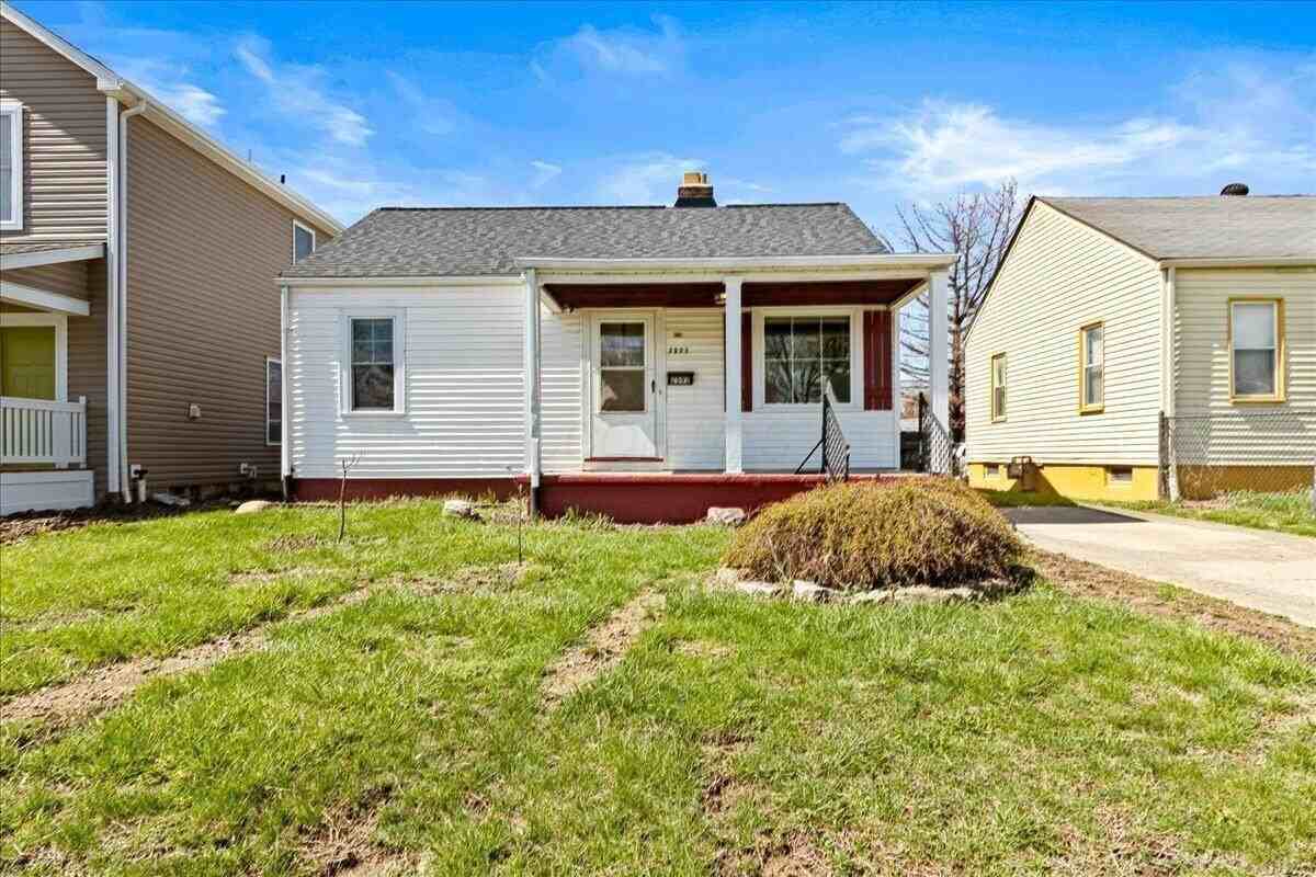 2593 Osceola Ave - Photo 4 of 24