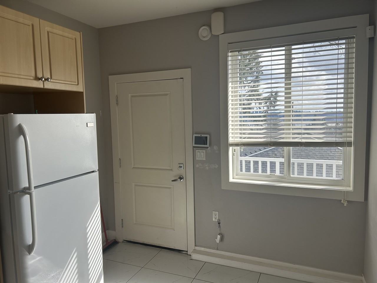 968 Stewart Avenue - Photo 6 of 10