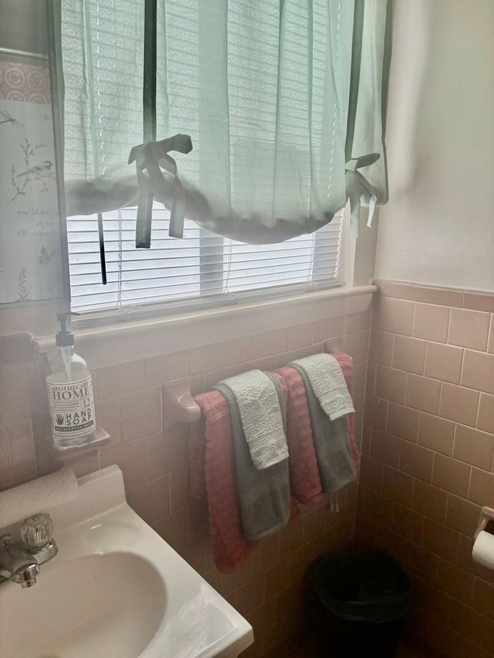 320 E Mercury Blvd #63 - Photo 7 of 18