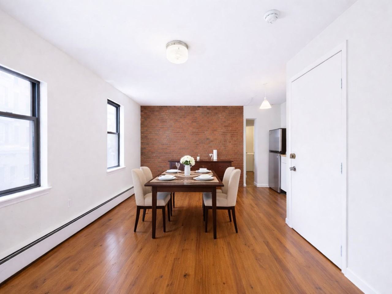 914 S 11th St - Photo 2 of 12