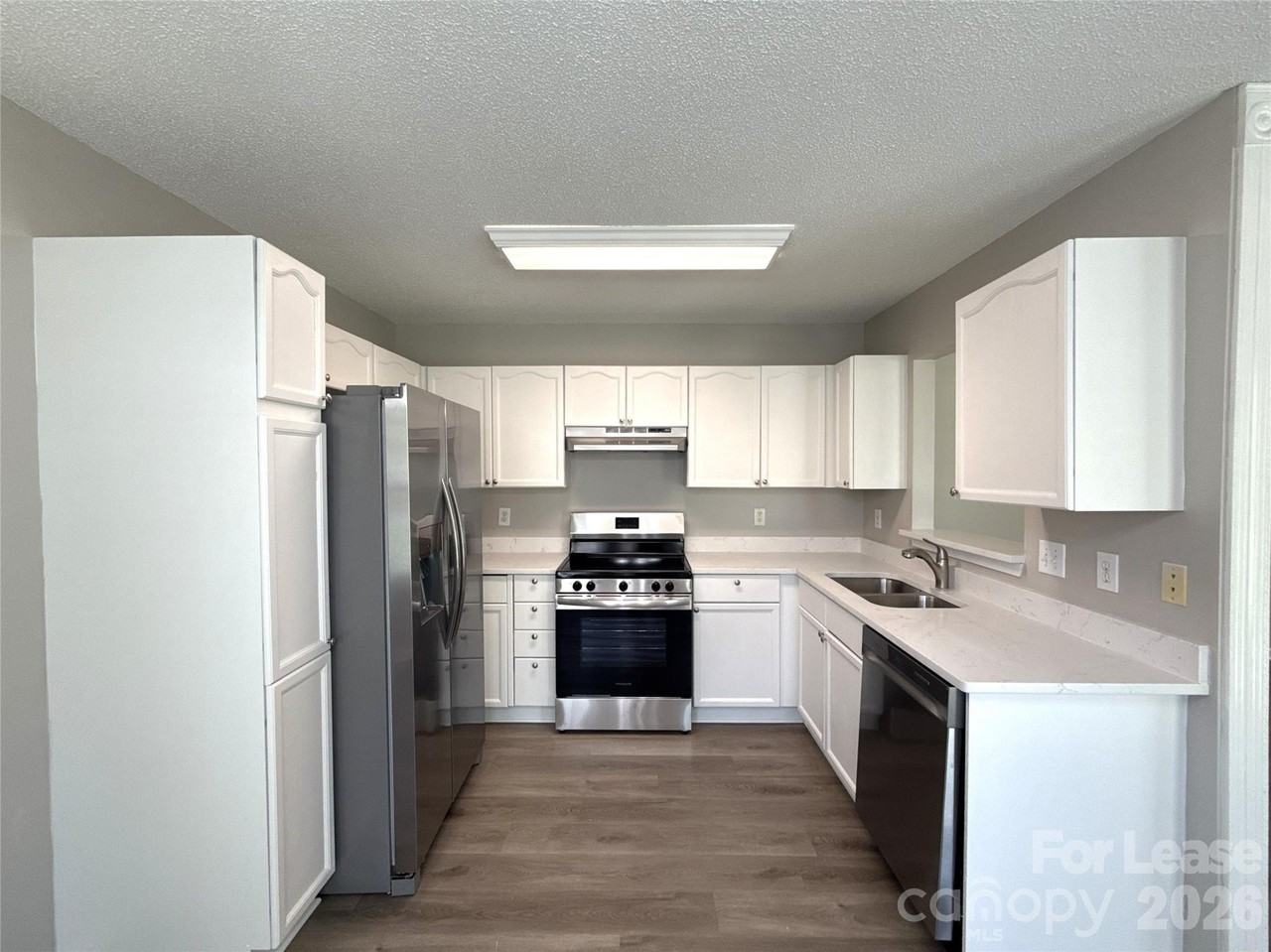 14300 Menifee Dr - Photo 6 of 15