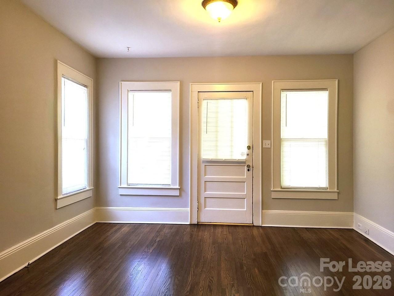 1623 Fountain Vw Apt 2 - Photo 5 of 10