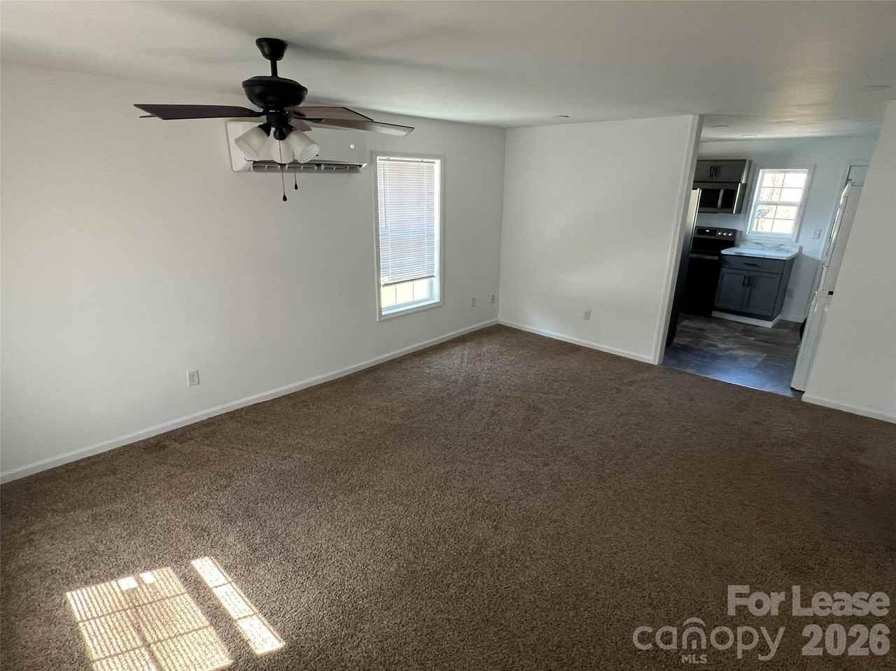 428 Folk St Nw - Photo 3 of 9