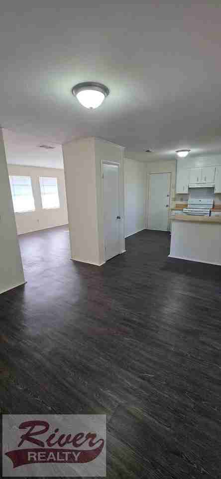 3513 Melody Ct - Photo 3 of 8