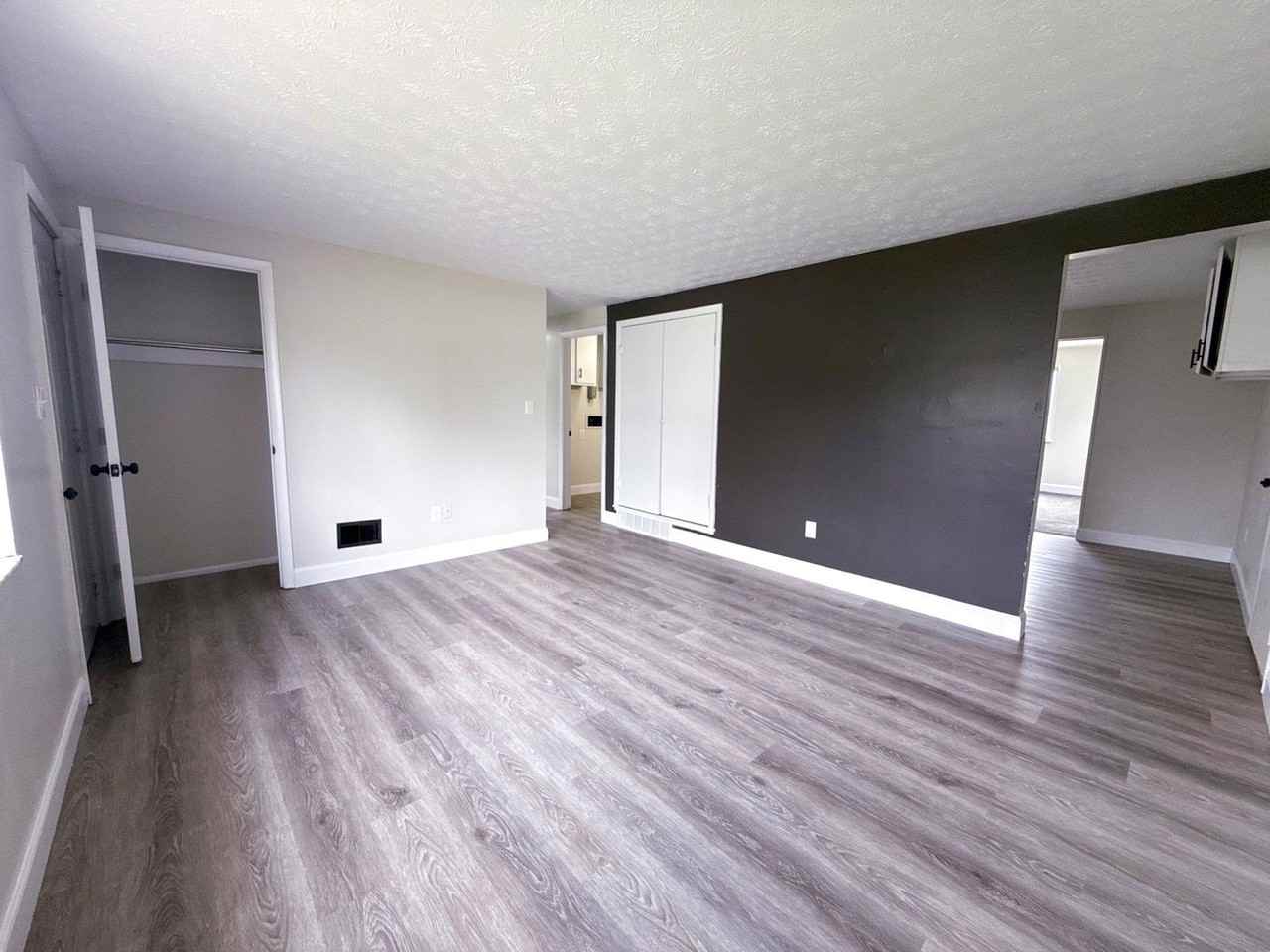 4911 Wymore Dr - Photo 2 of 19