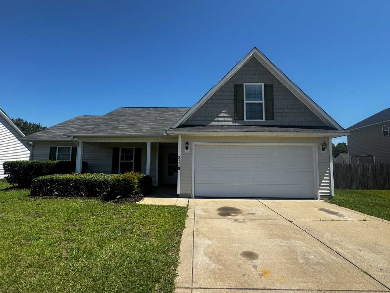 2118 Queen Elizabeth Ln - Photo 2 of 19