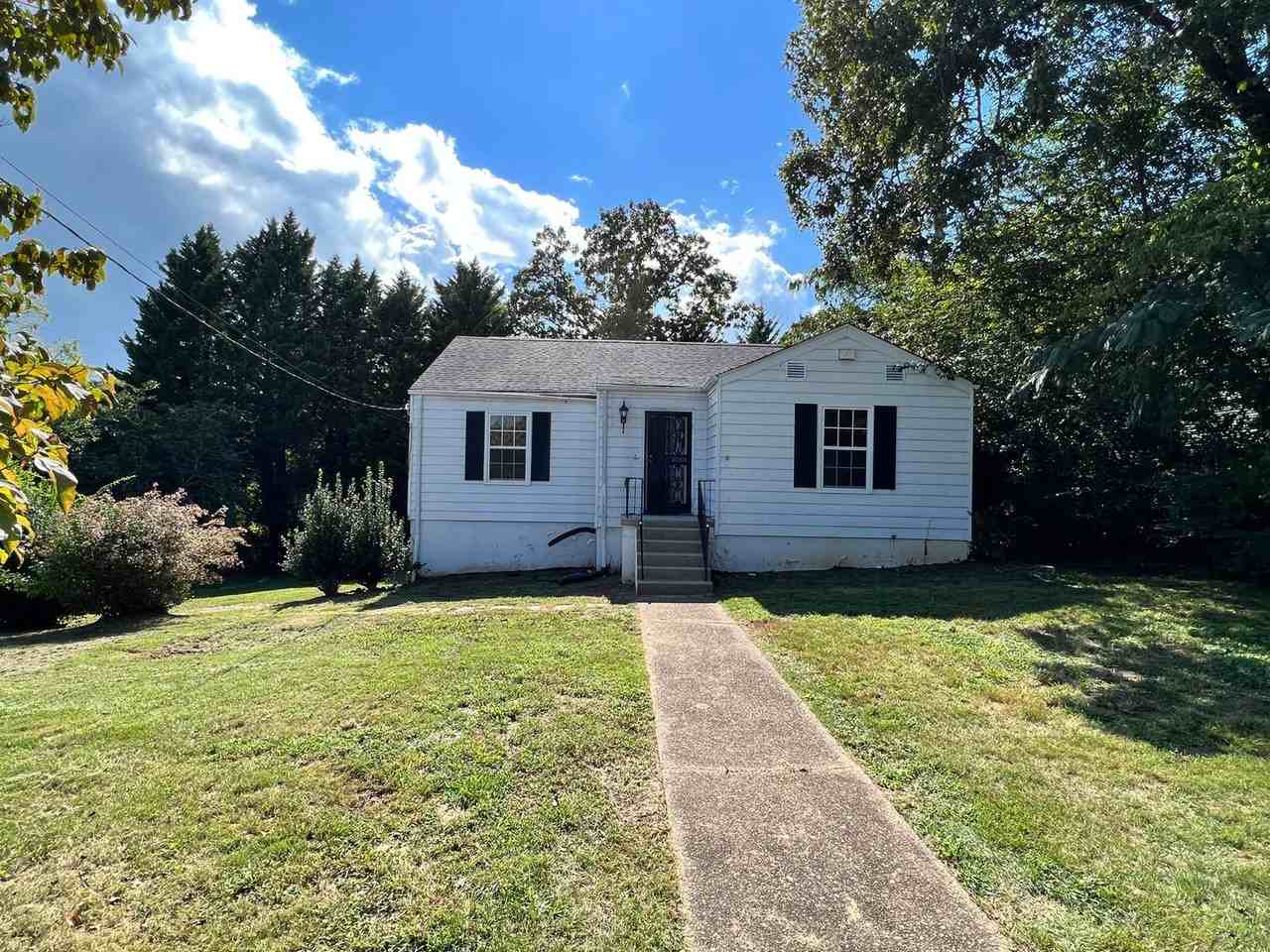 3722 Sullivan Ave - Photo 2 of 10