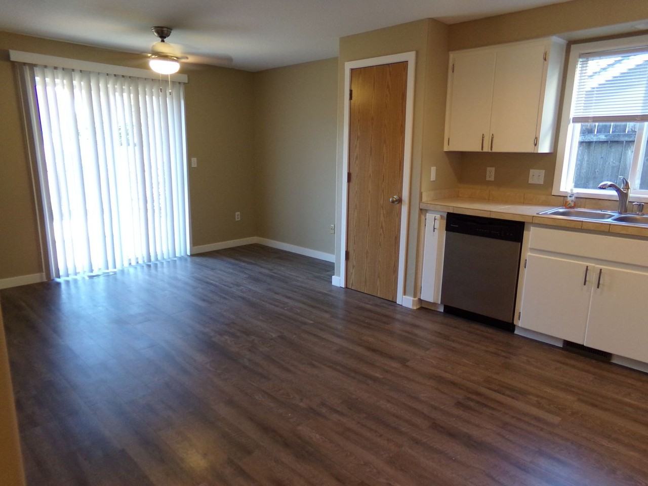 1210 Ne 163rd Ct - Photo 3 of 16