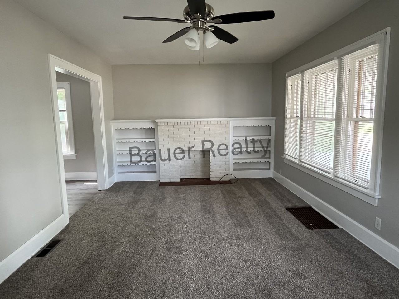 259 E 10th St - Photo 6 of 19