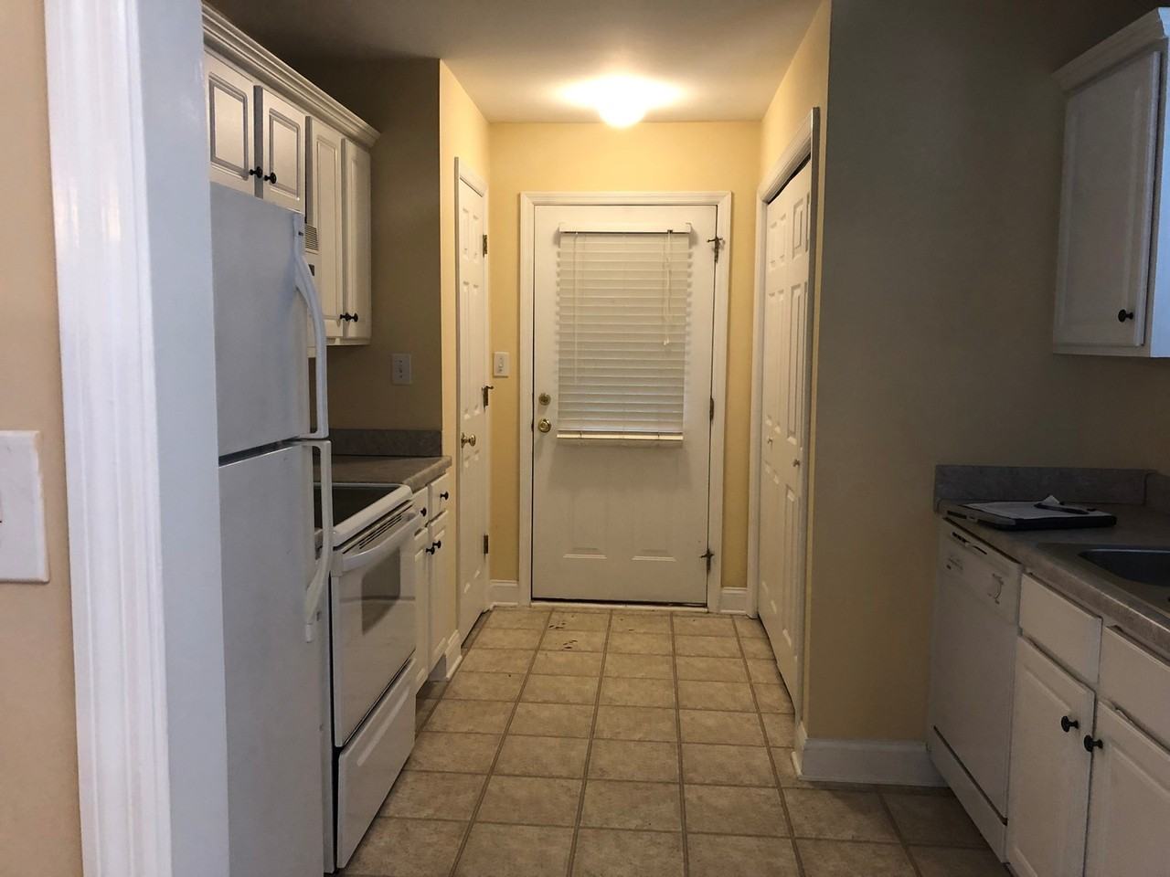 1002 Canter Bnd - Photo 5 of 13