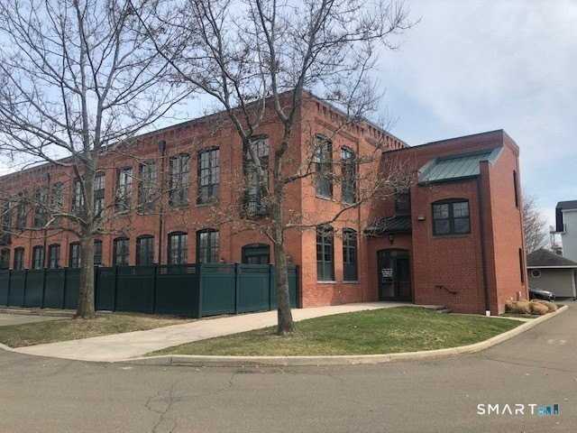 1 Indian Neck Ave Apt 13 #13