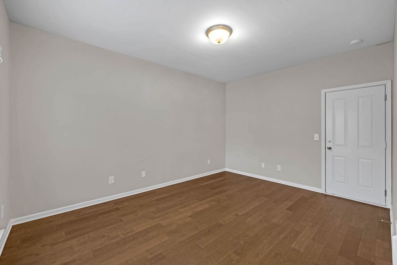 2114 Middle Tennessee Blvd - Photo 7 of 44