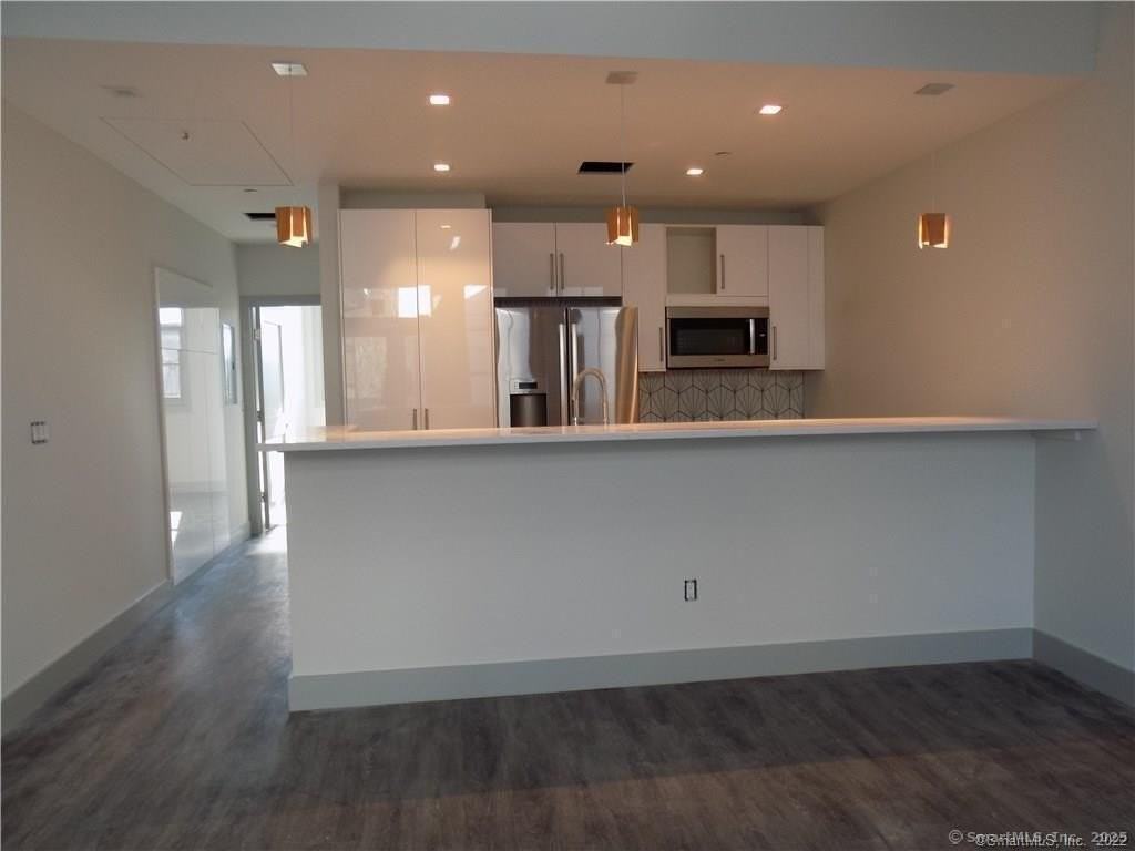 33 Elm St Unit 3 - Photo 6 of 27