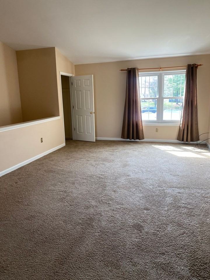 806 Christopher Dr - Photo 5 of 15