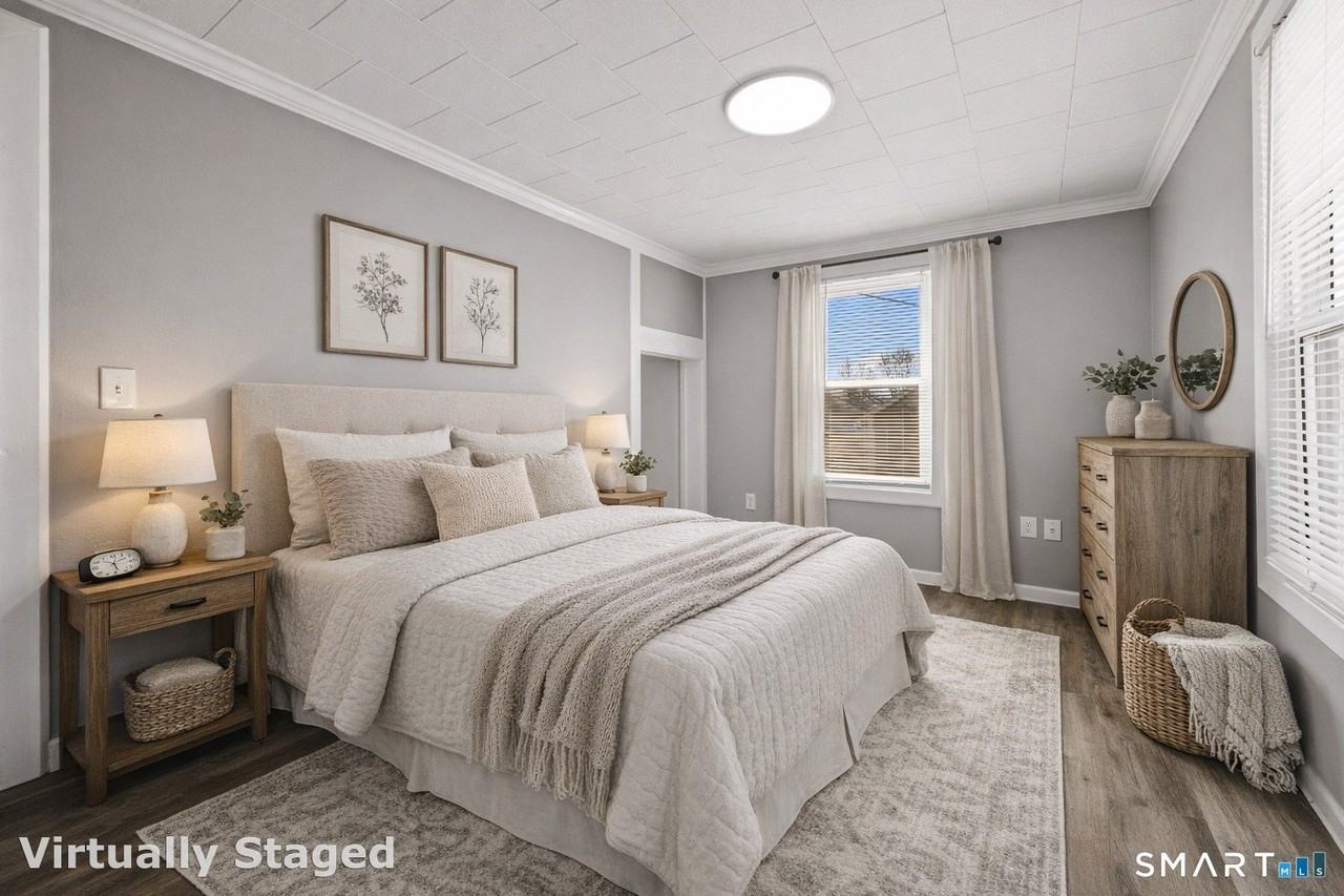 62 Edgewood Rd - Photo 4 of 11