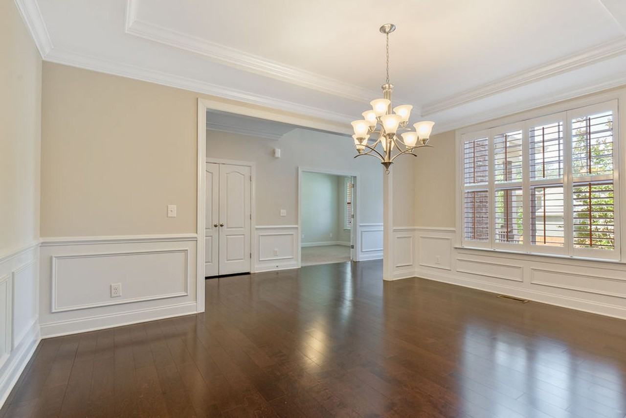 225 Oakenshaw Dr - Photo 6 of 23