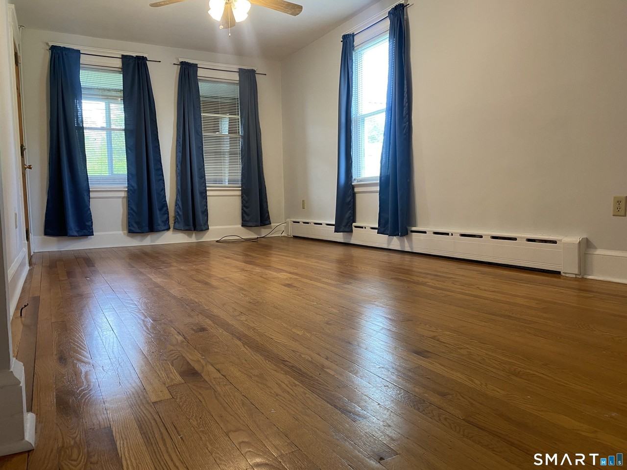 304 Buckingham St - Photo 6 of 13