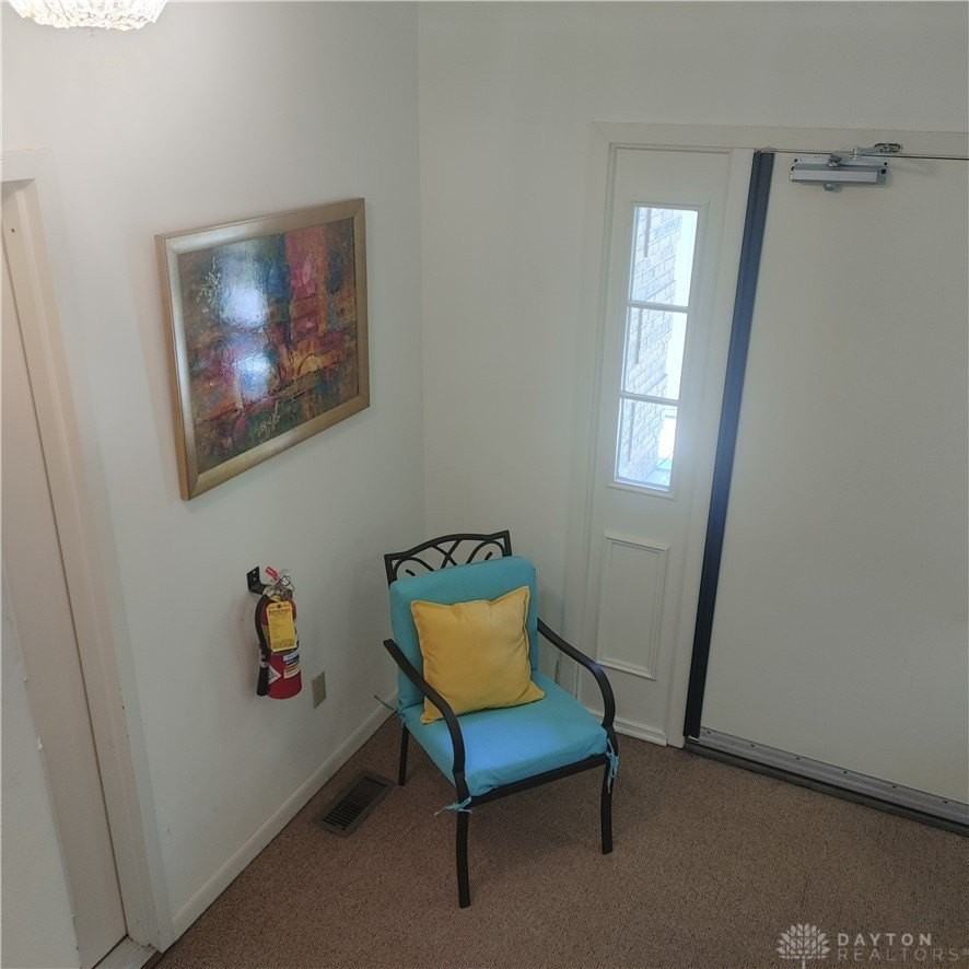 1276 Robbins Run Ct - Photo 5 of 32