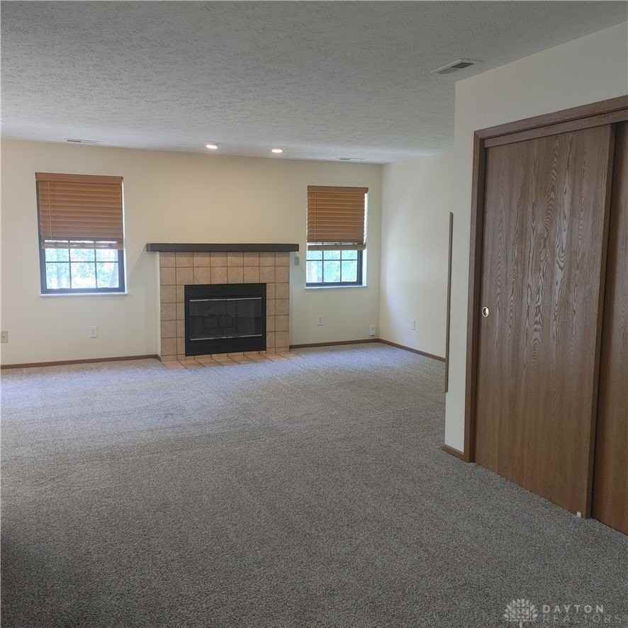 1276 Robbins Run Ct - Photo 6 of 32