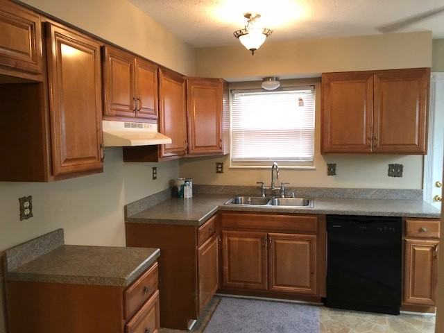 8401 Cloverport Dr - Photo 4 of 15