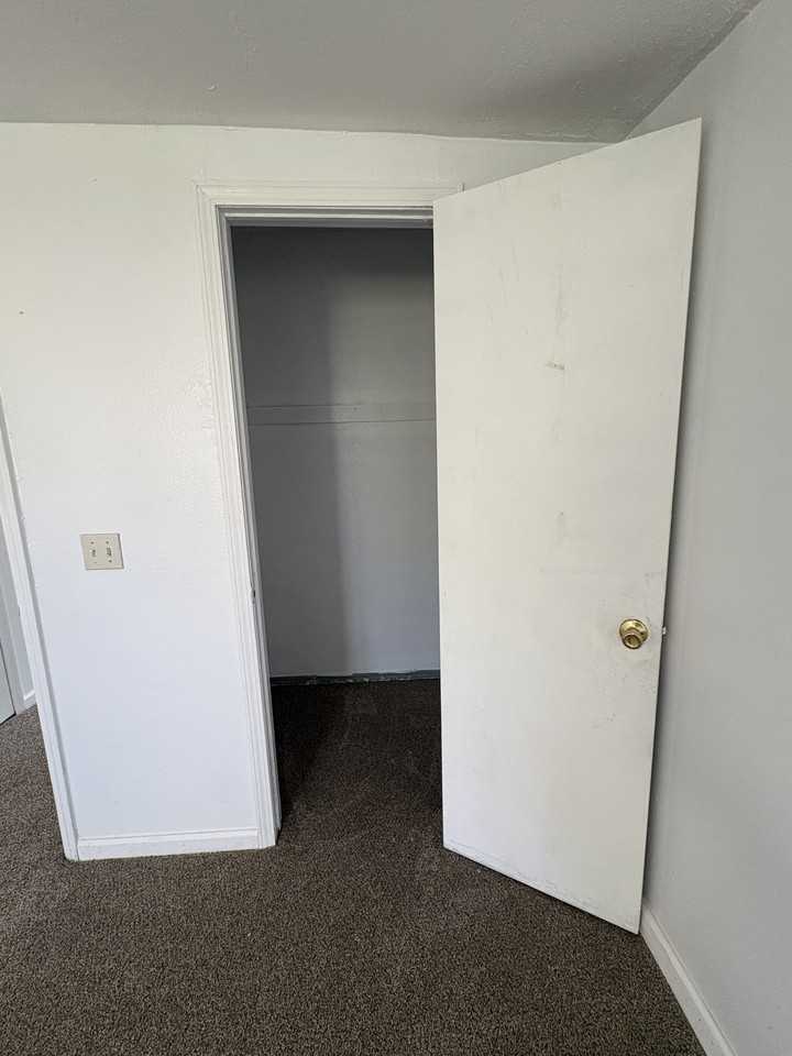 730 W 8th St #1 - Photo 6 of 17