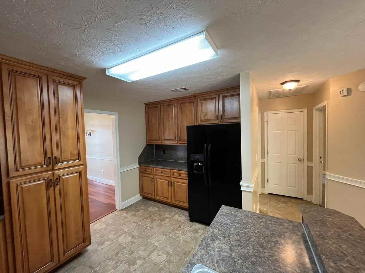 6031 Broadstone Ct - Photo 5 of 37