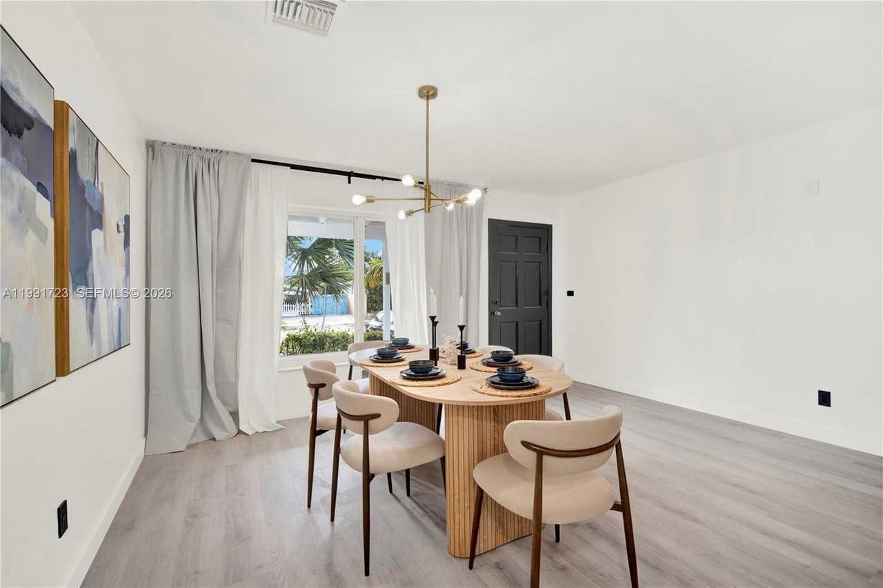 51 Ne 56th Ct - Photo 7 of 44