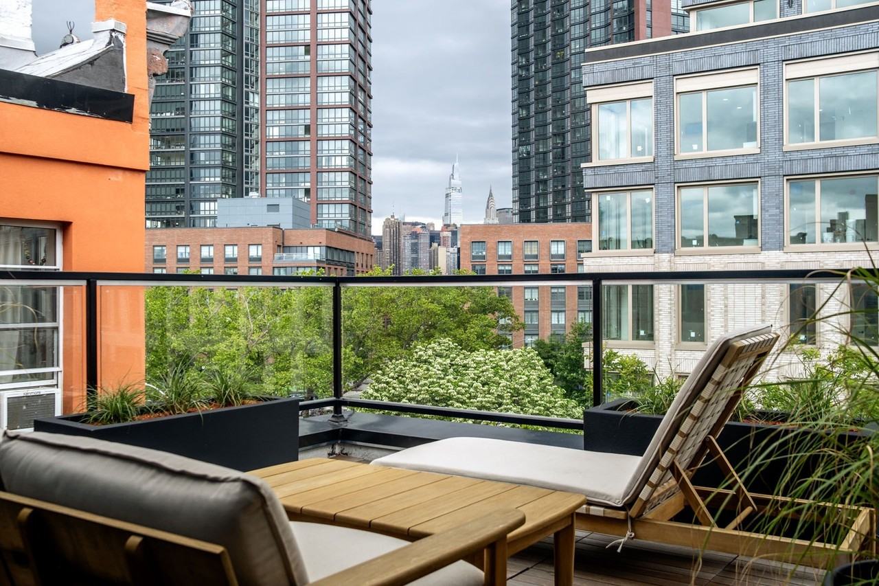 54 Dupont St Ph - Photo 7 of 16