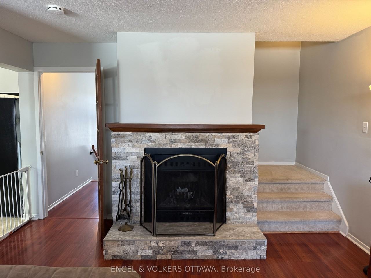 38 Chester Cres - Photo 7 of 15